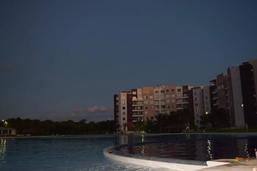 Departamento Moderno Con Vista A La Laguna En Dream Lagoons Cancún 0*,  México
